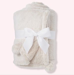 Plush Throw Blanket. Brand New 💎